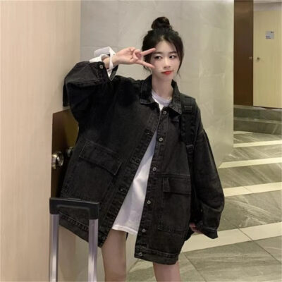 Vintage casual loose women’s jean jacket autumn supplier