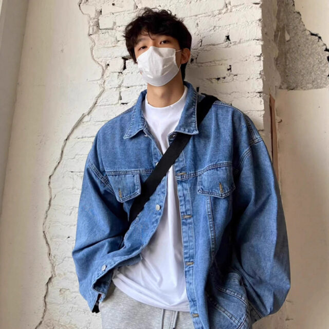 Sunny casual loose men’s jean jacket with custom design