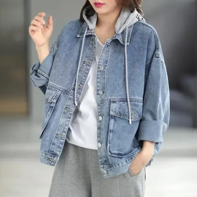 Loose hooded women’s jean jacket denim casual factory