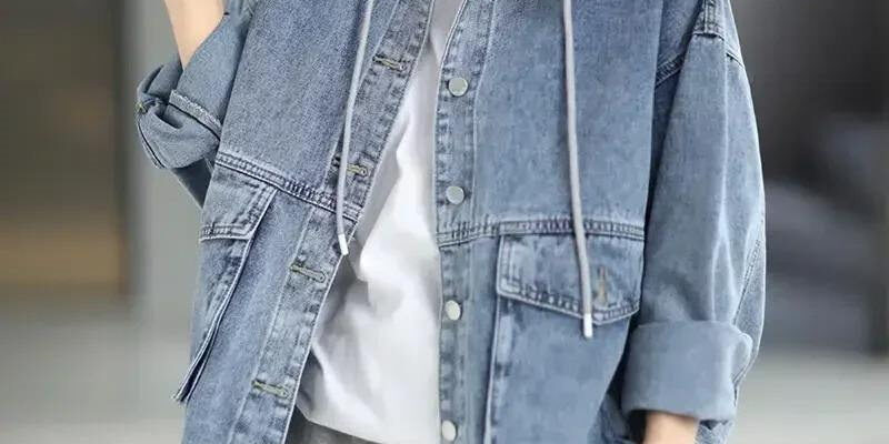 Loose hooded women’s jean jacket denim casual factory