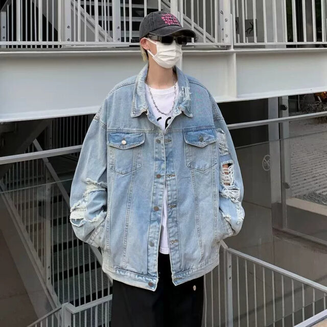 Trendy ripped oversized men’s jean jacket manufacturer supply