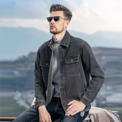 Vintage fashion turn-down collar casual men’s jean jacket denim coat