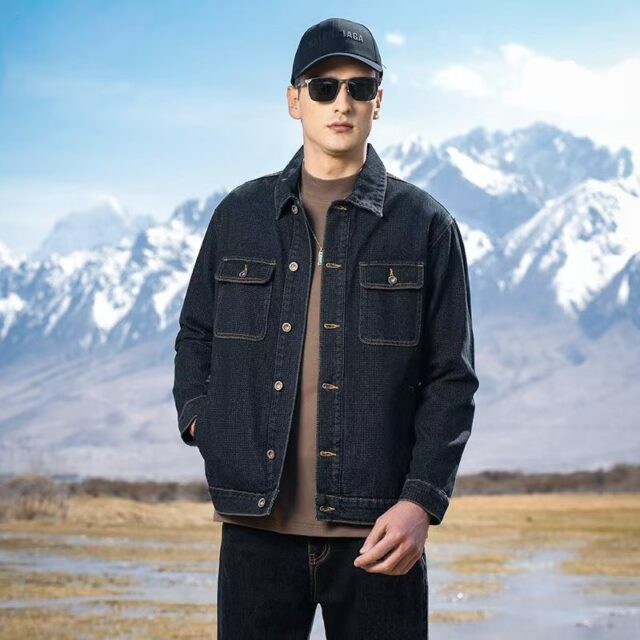 Vintage fashion turn-down collar casual men’s jean jacket denim coat