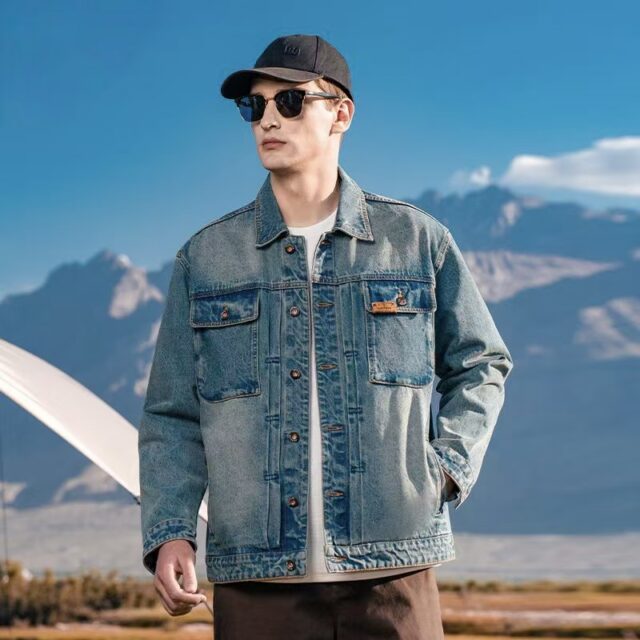 Loose fit vintage turn-down collar men’s jean jacket denim outerwear