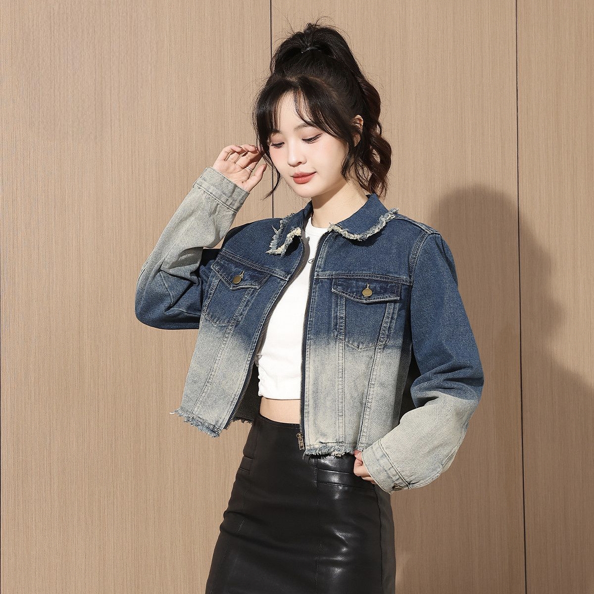 Autumn gradient cropped versatile women’s jean jacket